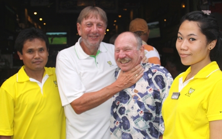 Peter LeNoury congratulates Tommy ‘Bahama’ Balch.